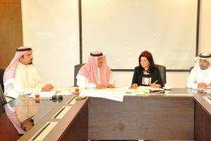 فخرو تبحث مع الدوسري إحتياجات الطرق بخامسة الشمالية