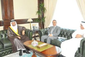 وزير الأشغال يبحث مع النائب العطيش احتياجات الطرق والصرف الصحي بالشمالية