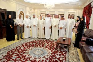 محافظ الوسطى يدعو للتعاون مع جميع مؤسسات المجتمع المدني من أجل دعم الجمعية والعمل الاستهلاكي