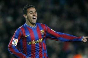 تياجو لاعب وسط برشلونة ينتقل إلى بايرن ميونيخ