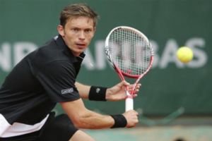 الفرنسي ماهو يفوز ببطولة نيوبورت للتنس