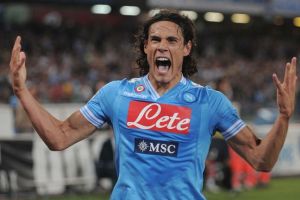 كافاني يجري الزيارة الطبية ضمن عملية الانتقال إلى باريس سان جرمان