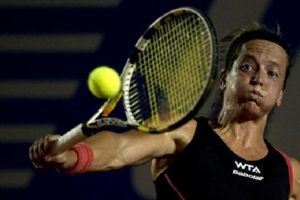 دورة باشتاد: دومينغيز الى الدور الثاني