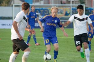 ستيوا بوخارست الروماني يقترب من الدور الثالث في تصفيات دوري أبطال أوروبا