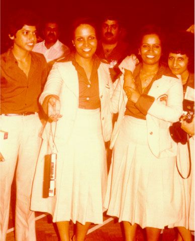حياة ونورة آل خليفة ومنى سلوم وسليم الياس المشاركون في البطولة الآسيوية في ماليزيا العام 1978