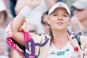 رادفانسكا تواجه سيبولكوفا في نهائي بطولة ستانفورد للتنس