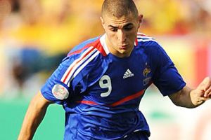 بنزيمة يقود ريال مدريد للفوز على سان جيرمان وديا