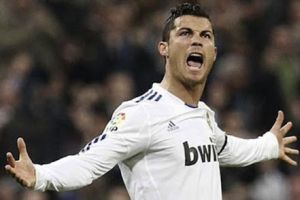 رونالدو يسجل هدفين ويقود ريال للفوز على تشيلسي 3-1