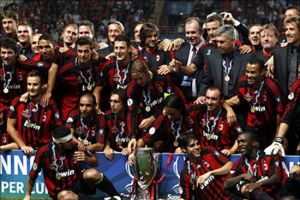 ميلانو يواجه ايندهوفن في جولة فاصلة مؤهلة لدوري أبطال أوروبا