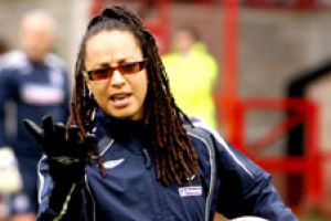 إقالة المديرة الفنية للمنتخب الإنجليزي للسيدات 