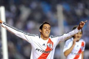 الأرجنتيني موري يوقع مع بنفيكا لمدة 5 سنوات