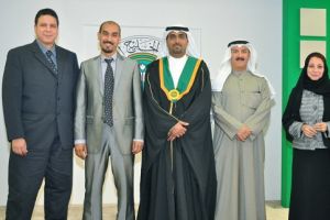 باحث من جامعة الخليج العربي يبحث عن بدائل لمدافن النفايات الخطيرة