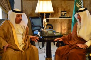 أمير منطقة مكة المكرمة يستقبل القنصل العام لمملكة البحرين