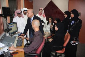 'تاء الشباب' يكرم المشاركين في دورة الإعداد والتقديم الإذاعي