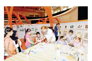 مدينة نخول تواصل بحثها في العالم عن أسباب الفرح والدهشة