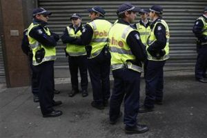 القبض على عشرة مشتبه بهم في فضيحة تلاعب بنتائج مباريات في استراليا 