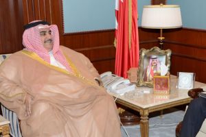 وزير الخارجية يستعرض مع السفير الأميركي العلاقات الثنائية بين البلدين