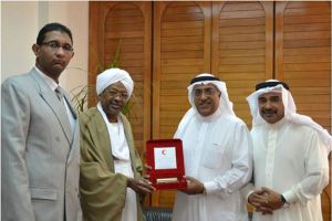 تنسيق بحريني سوداني لإيصال المساعدات إلى ضحايا فيضانات السودان