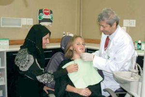 جراحة ناجحة لطفلة تعاني ضمورًا بالفك