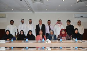 استاذ بجامعة البحرين: الدراسات العلمية أثبتت أن 85% من نجاح الإنسان في وظيفته