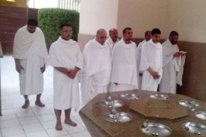 حملات بحرينية تبدأ التوجه نحو مكة المكرمة...(شاهد الصور)
