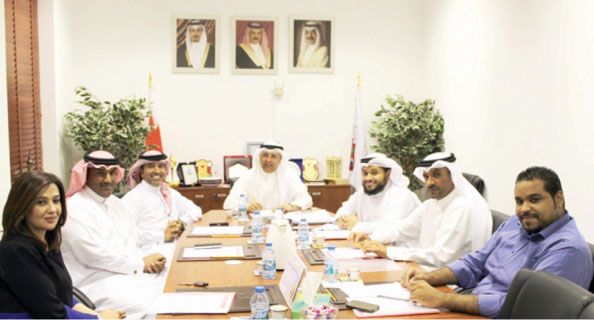 العلوي مترئساً أحد اجتماعات اتحاد الجمباز