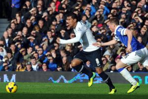 تعادل توتنهام مع إيفرتون بالدوري الإنجليزي