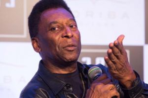 بيليه معجب بشجاعة كوستا ويؤيد قرار لعبه لإسبانيا