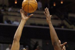 الدوري الأميركي: فوز سان انطونيو وخسارة ليكرز