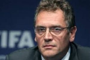 فالكه 'نقترب من الاتفاق مع الدوري الانكليزي لاقامة مونديال 2022 في الشتاء'