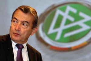 الاتحاد الألماني يدرس تشديد عقوبة حظر حضور المباريات بحق المشاغبين