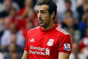 الاسباني انريكي مدافع ليفربول يحتاج جراحة في الركبة
