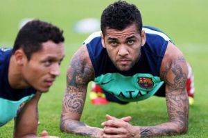 الإعلان عن غياب ألفيش عن برشلونة لعشرة أيام