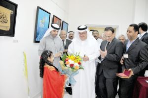 25 خطاطاً يجمعهم الإخلاص لأصول الحرف العربي