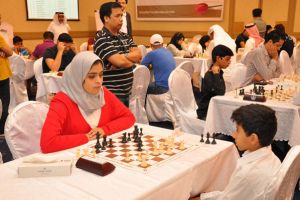 انطلاق بطولة البحرين الدولية للشطرنج بمشاركة كبيرة و صدارة بحرينية لمجريات الجولات الاولى