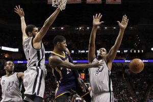 بول جورج يقود انديانا للفوز الأول على سبرز منذ 6 أعوام بدوري السلة الأمريكي