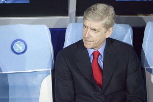 فينجر: مباراة نابولي اتسمت بالعصبية في النهاية.. وسعداء بتأهلنا إلى الدور الثاني