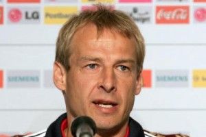 كلينسمان يمدد عقده مع المنتخب الأميركي حتى 2018