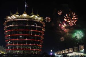 الألعاب النارية تضيء سماء حلبة البحرين الدولية مساء الغد