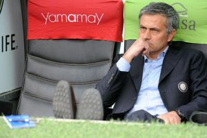 مورينيو يصف ارسنال بالفريق 'الممل'