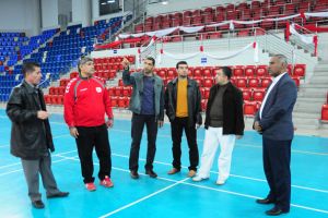 صالة خليفة الرياضية تستعد لبطولة اليد الآسيوية