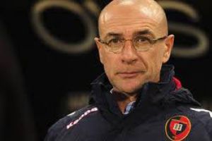 بولونيا المتعثر يتعاقد مع المدرب بالارديني