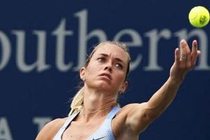 زاكوبالوفا تطيح بستوسور وتبلغ النهائي في هوبارت