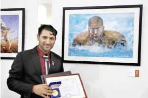 الزميل عيسى إبراهيم يفوز بجائزة ملتقى الشارقة