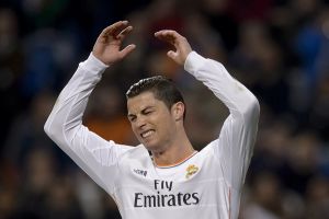 جائزة فيفا الكرة الذهبية: رونالدو الاوفر حظا للخروج من ظل ميسي