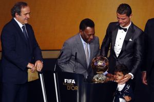 بلاتيني يعتبر أن الكرة الذهبية أصبحت أسوأ تحت مظلة الاتحاد الدولي