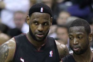 جيمس يلمح لإمكانية ترك ميامي في رسالة إلى وايد