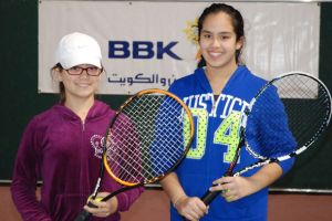 إنطلاق منافسات الدور قبل النهائي لفردي الآنسات  في بطولة BBK للناشئين بنادي البحرين للتنس