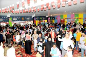 أطفال مدرسة النور العالمية يبدعون في معروضاتهم