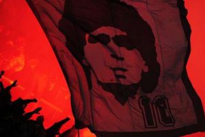 سلطات الضرائب الايطالية تطارد مارادونا